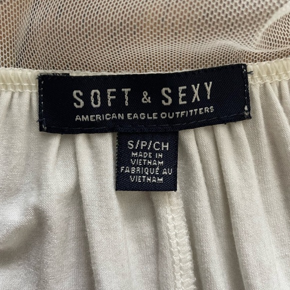 American Eagle Soft & Sexy Flowy Tank - Picture 3 of 3